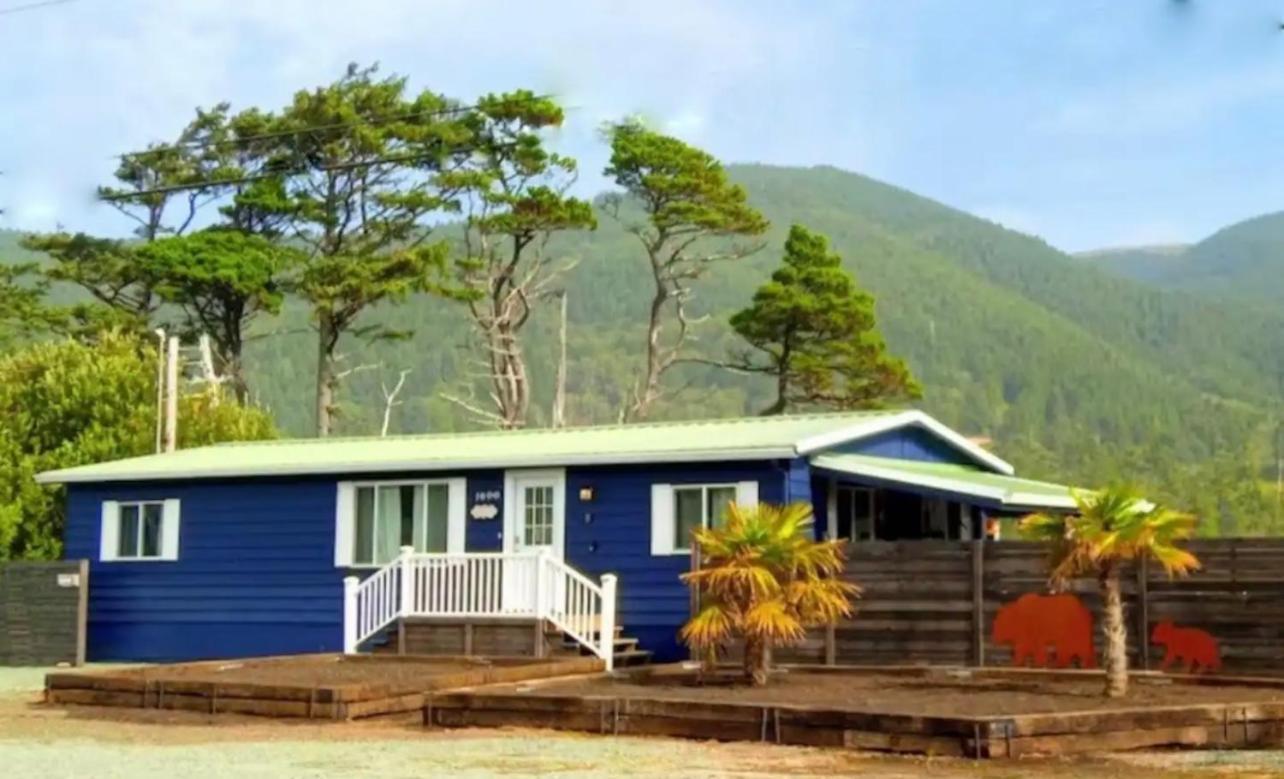 Вилла Tiki Escape W/ Amazing Mountain And Marsh Backdrop Рокуэй-Бич Экстерьер фото